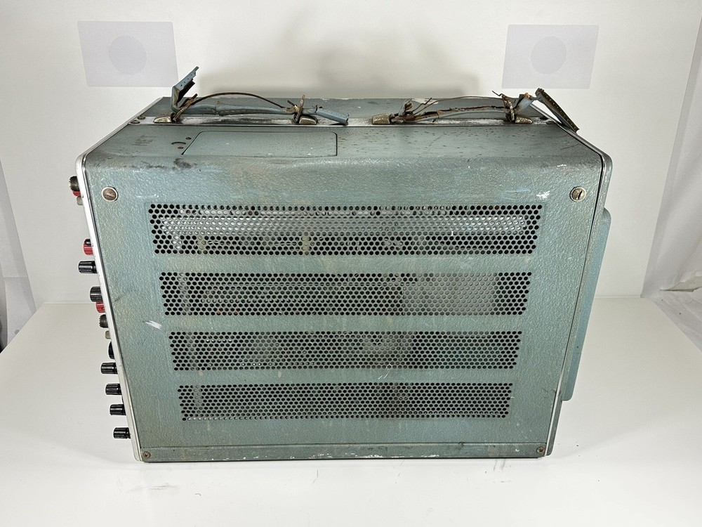 Tektronix 545A Oscilloscope with Type M 4-Trace Pre Amp ~ Power On / UNTESTED