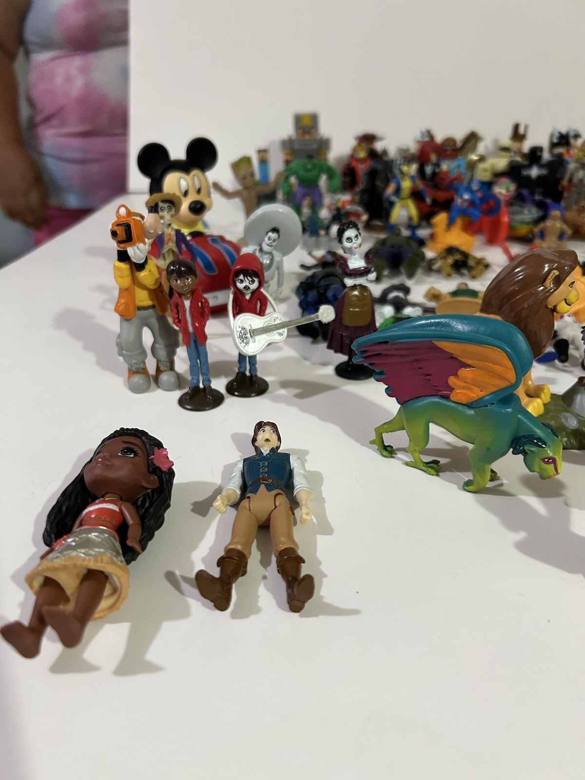 Random Mixed Lot Of Various Ítems Small,Medium Toys & Figures 171 Pieces