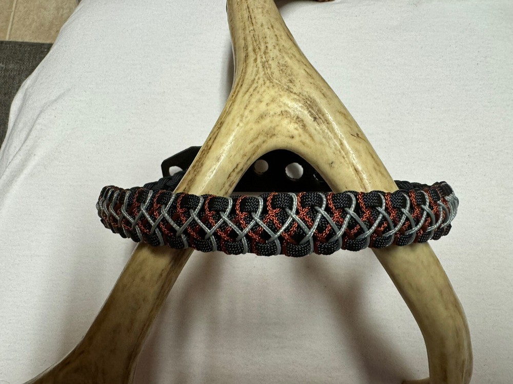 Black,rust And Gray Bow Wrist Sling