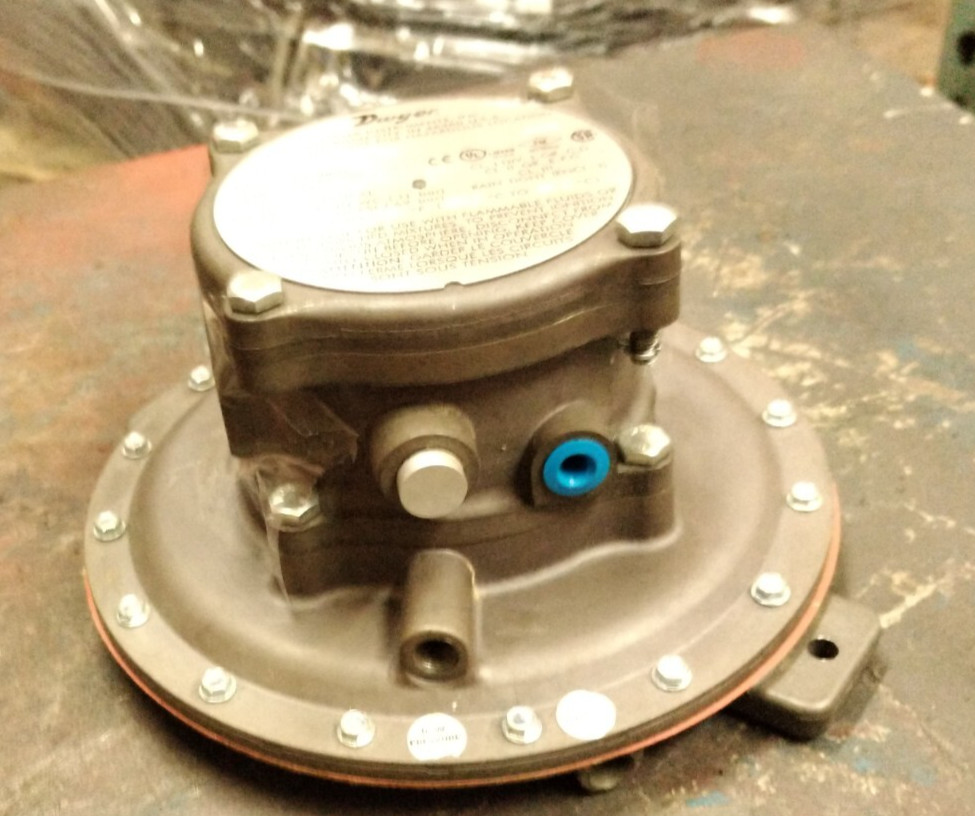 DWYER Adjustable Range Explosion-Proof Differential Pressure Switch , 1950-02-2S