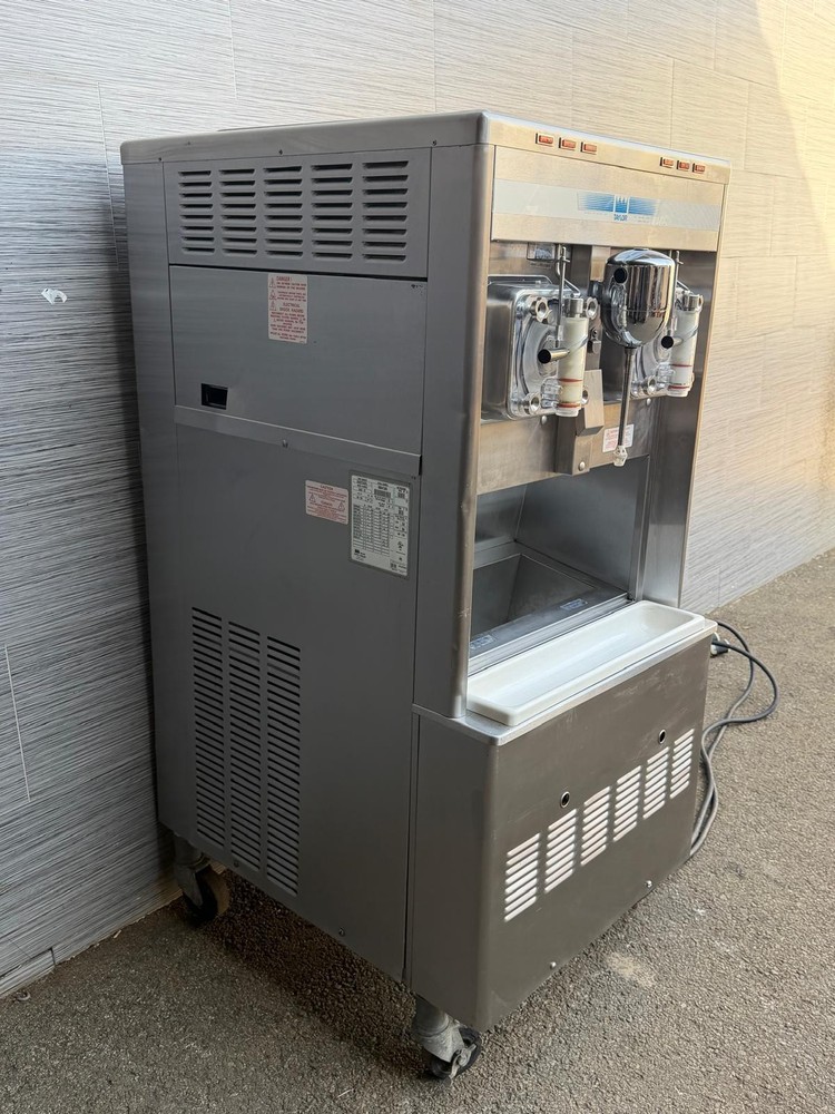 Pre-owned Taylor Frozen Beverage Machine