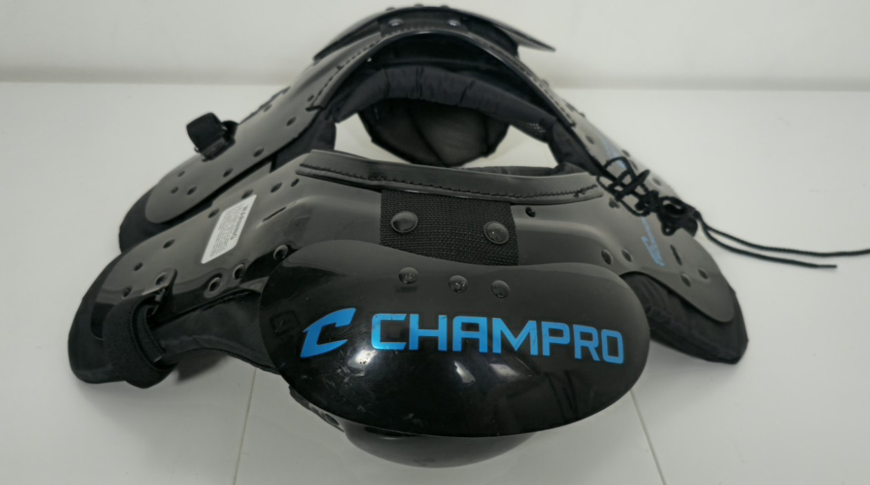 Champro Youth Scorpion Football Shoulder Pads Size Large 100-130 Lbs 30-32”