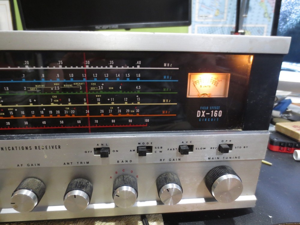 Realistic DX-160 Solid State Communications Receiver Powers on (Parts/Fix ONLY!)