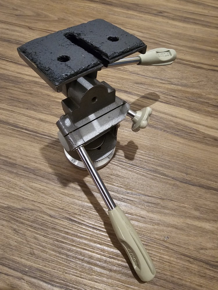 GITZO Tripod HEAD R.No.4 (with Camera Bolt) Double Locking BEAUTIFUL - MINT