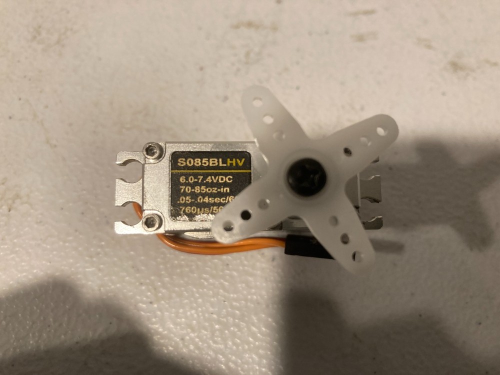 JR DS8900G Digital Servo & S085BLHV High Voltage Micro Servo - RC Heli / Plane