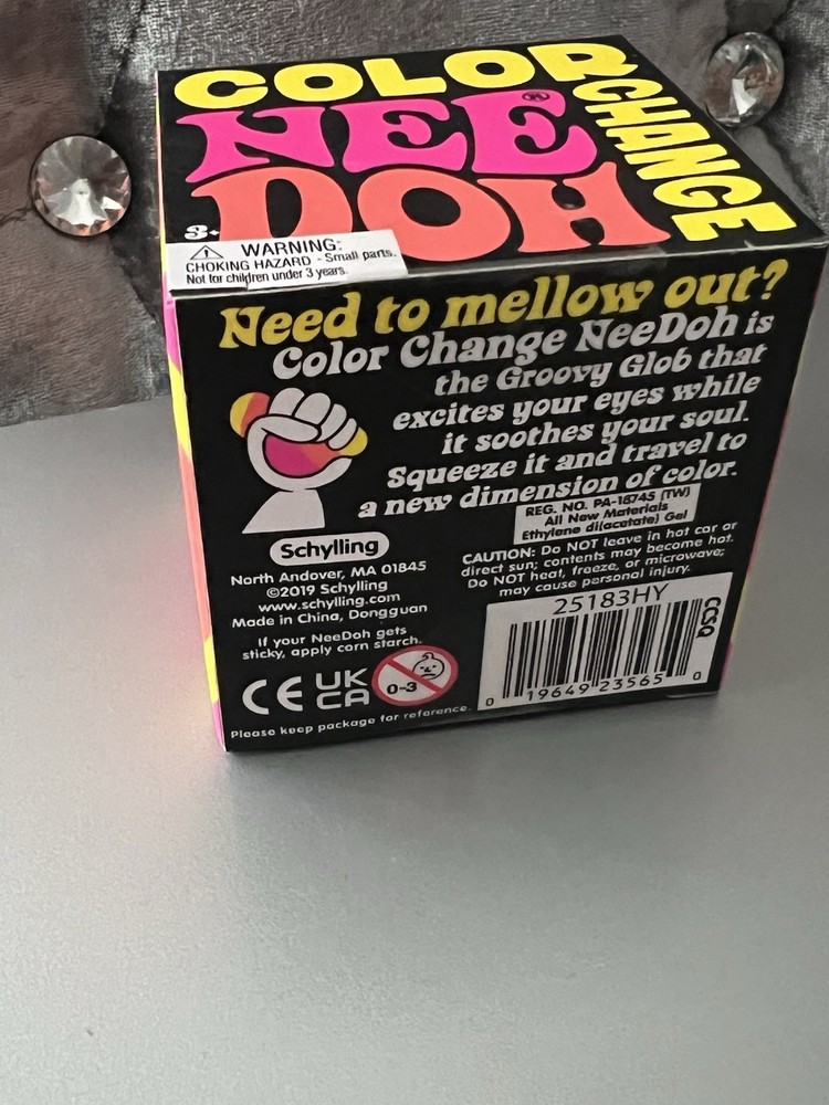 Yellow Color Changing Needoh