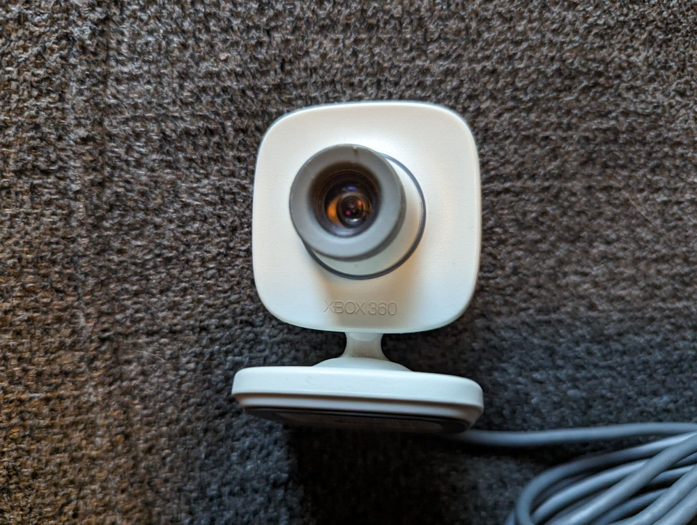 Microsoft Xbox 360 Live Vision Camera - Wired USB webcam - white