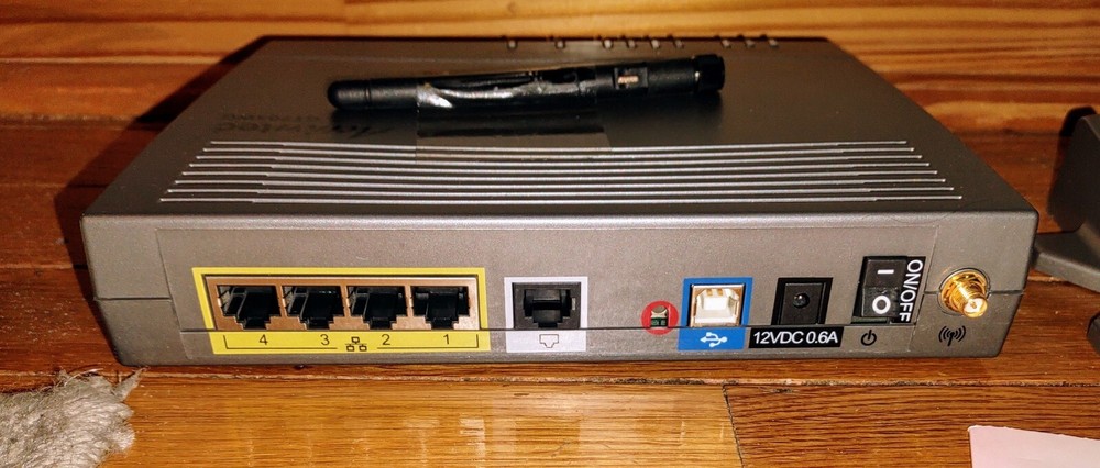 Actiontec GT704WG DSL Modem Router Verizon Wireless