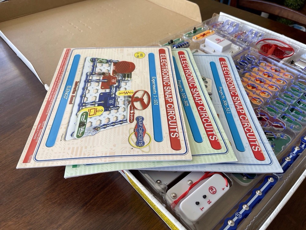 Snap Circuits Pro SC-500 Complete Electronic Science Set STEM Educational