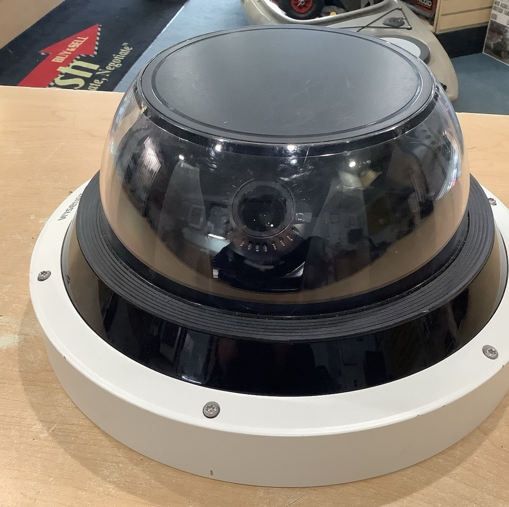 Hanwha Multi Censor/Multi Directional Camera Dome (PNM-9085RQZ) *Pre-Owned*
