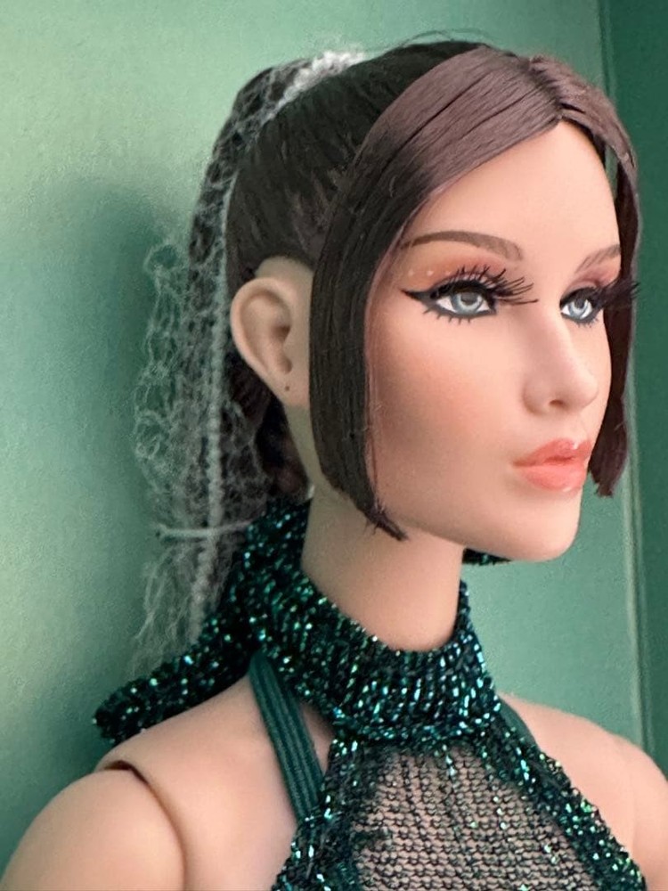 Integrity Toys Emerald Allure Amirah