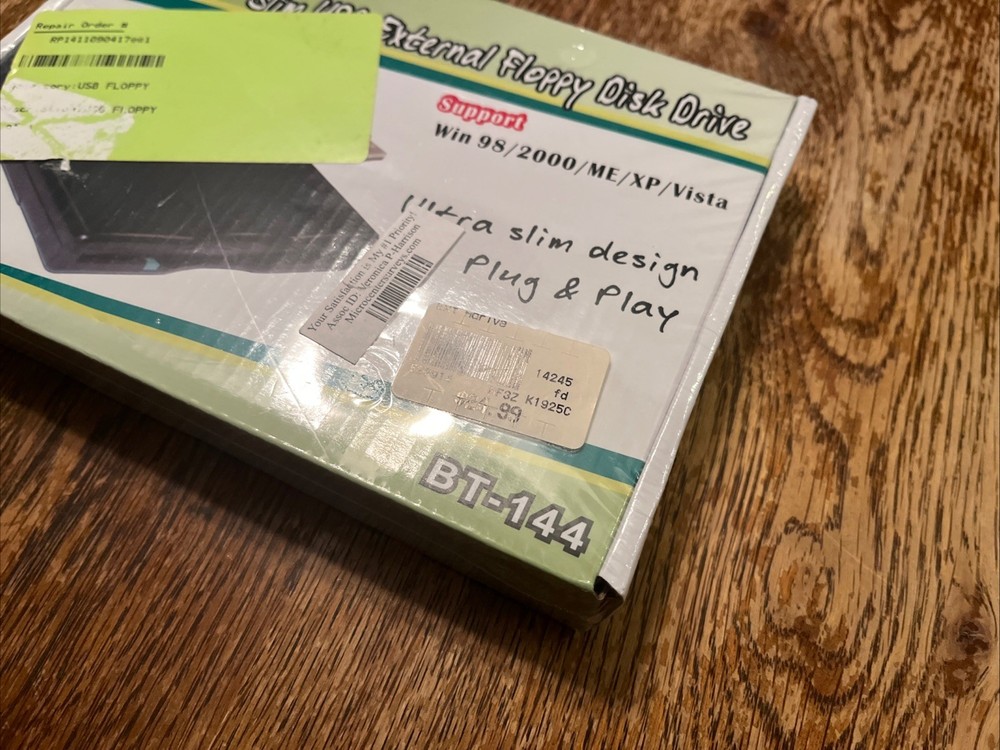 BYTECC BT-144 Slim USB External Floppy Disk Drive 3.5"  -- Plug & Play