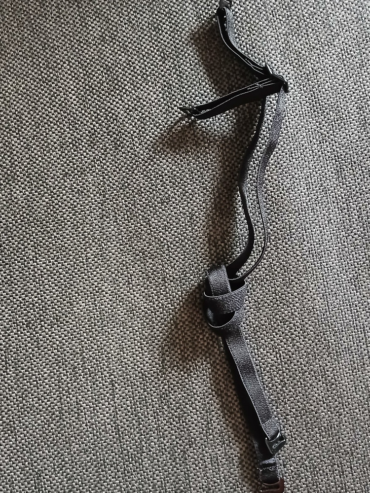 Black coloured bra straps never worn