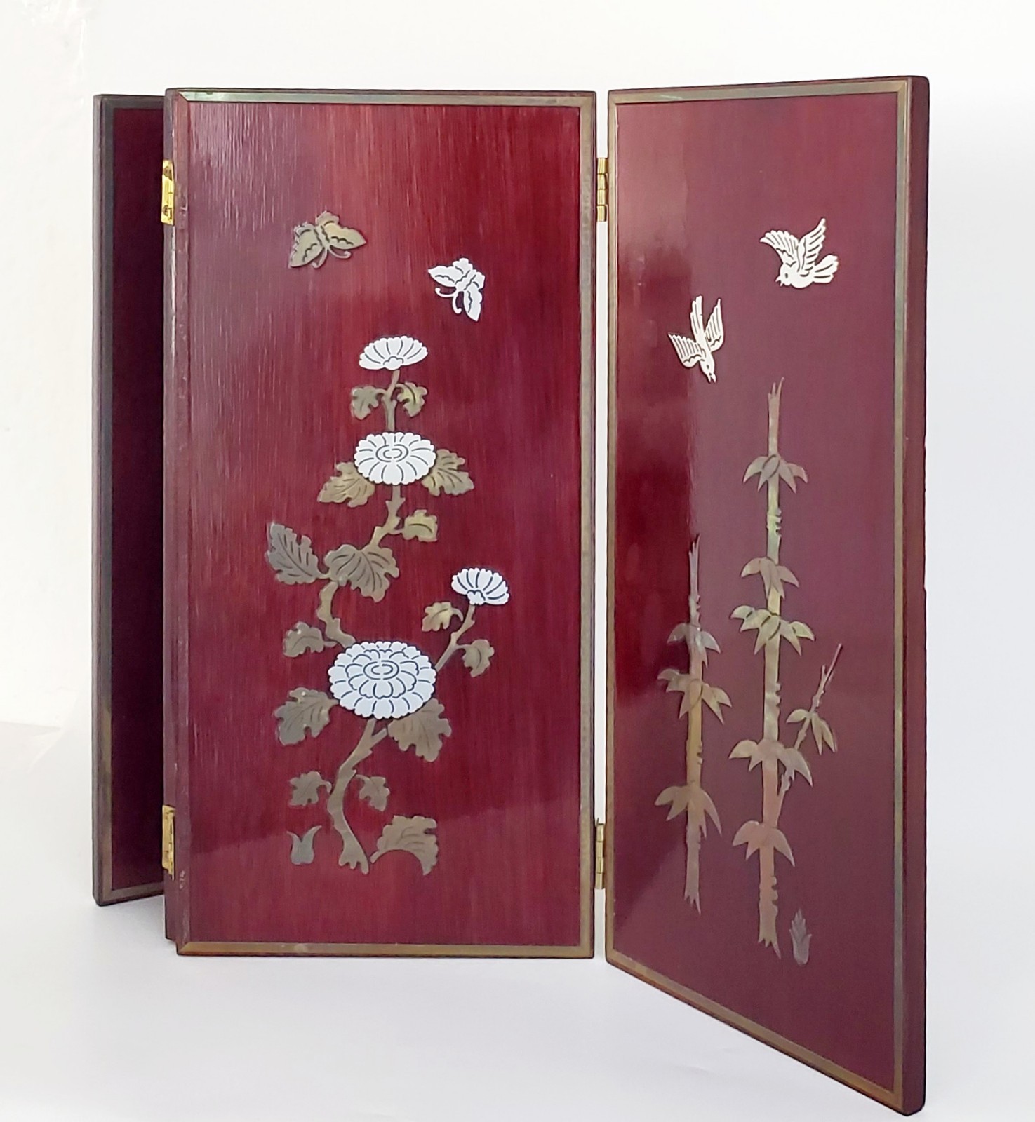 VTG JAPANESE RED LACQUER QUARTER FOLD TABLE SCREEN PANEL SILVER INLAY CHARACTERS