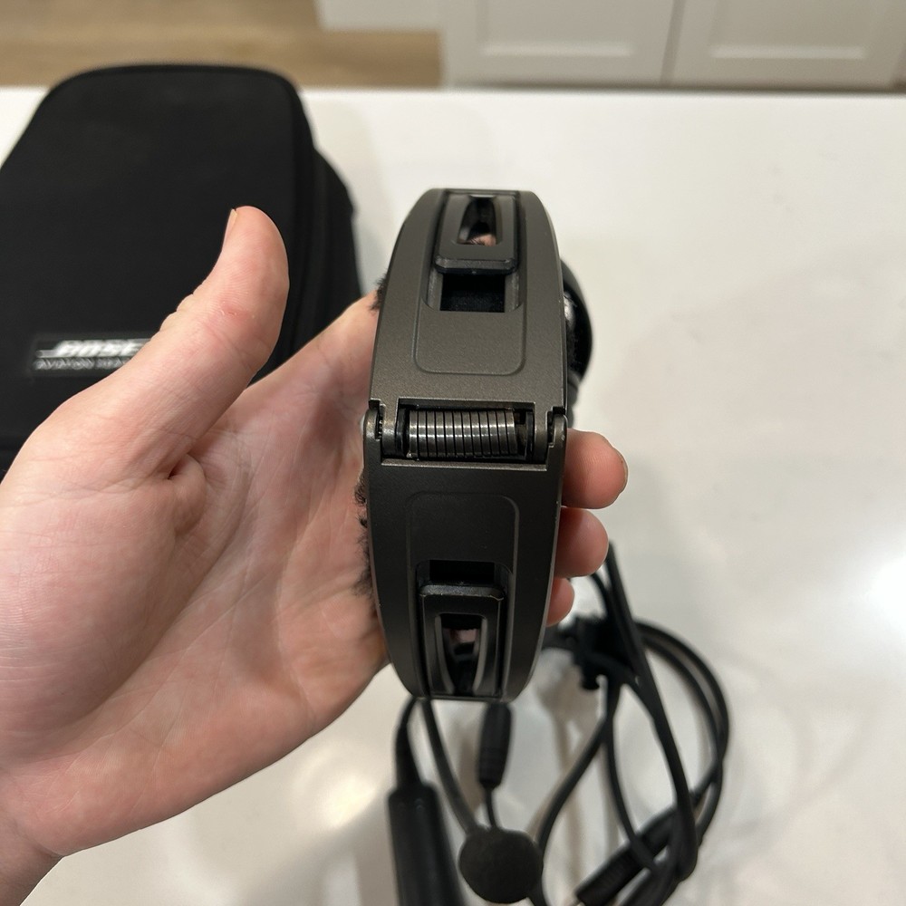 Bose A20 Aviation Headset with Bluetooth & Dual Plug Cable Black