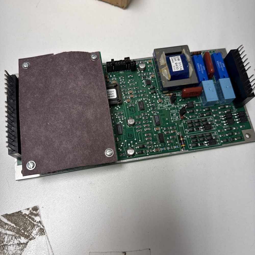 ADT 472318 Communication Universal D. E. S.