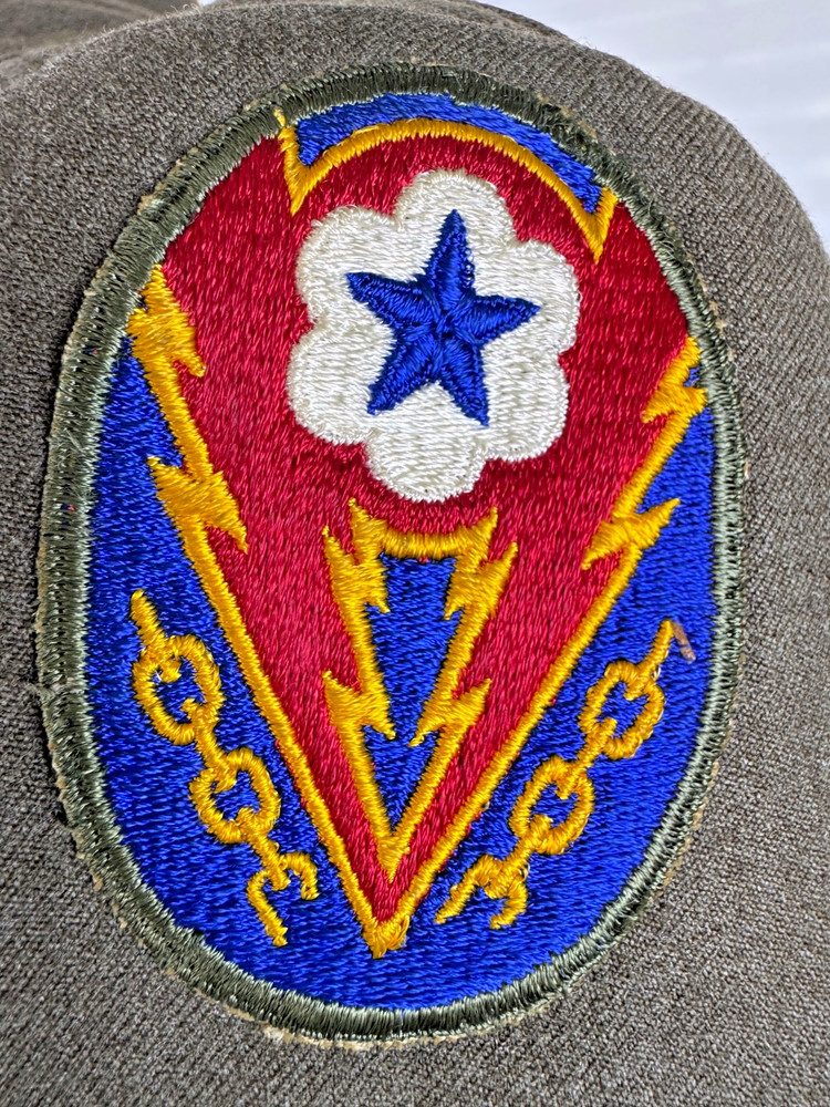 WWII US ARMY IKE JACKET ETO & 3RD ARMY PATCHES GROUPING - DATED & NAMED