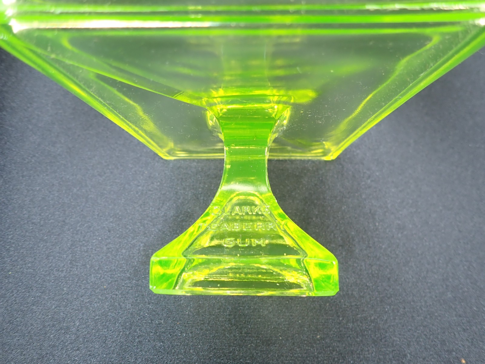 Vintage Clark's Teaberry Gum Vaseline Glass Stand Pedestal Display Excellent