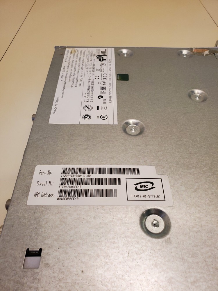 3COM SWITCH 4400 SUPERSTACK 3 3C17204 RACK 48-PORT with CASCADE EXTENDER 3C17226