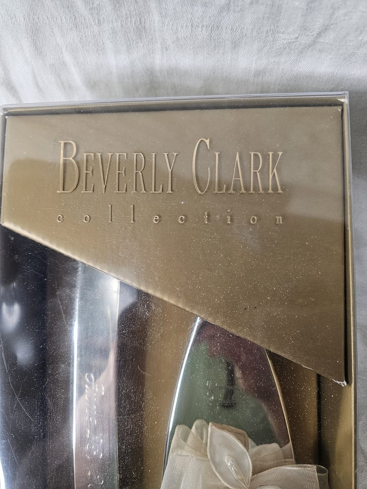 Beverly Clark Collection Silver Plate Wedding Cake Serving Set