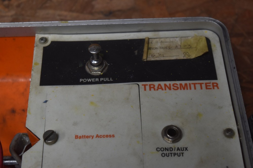 Metrotech 480 RECEIVER & TRANSMITTER PIPE & CABLE LOCATOR