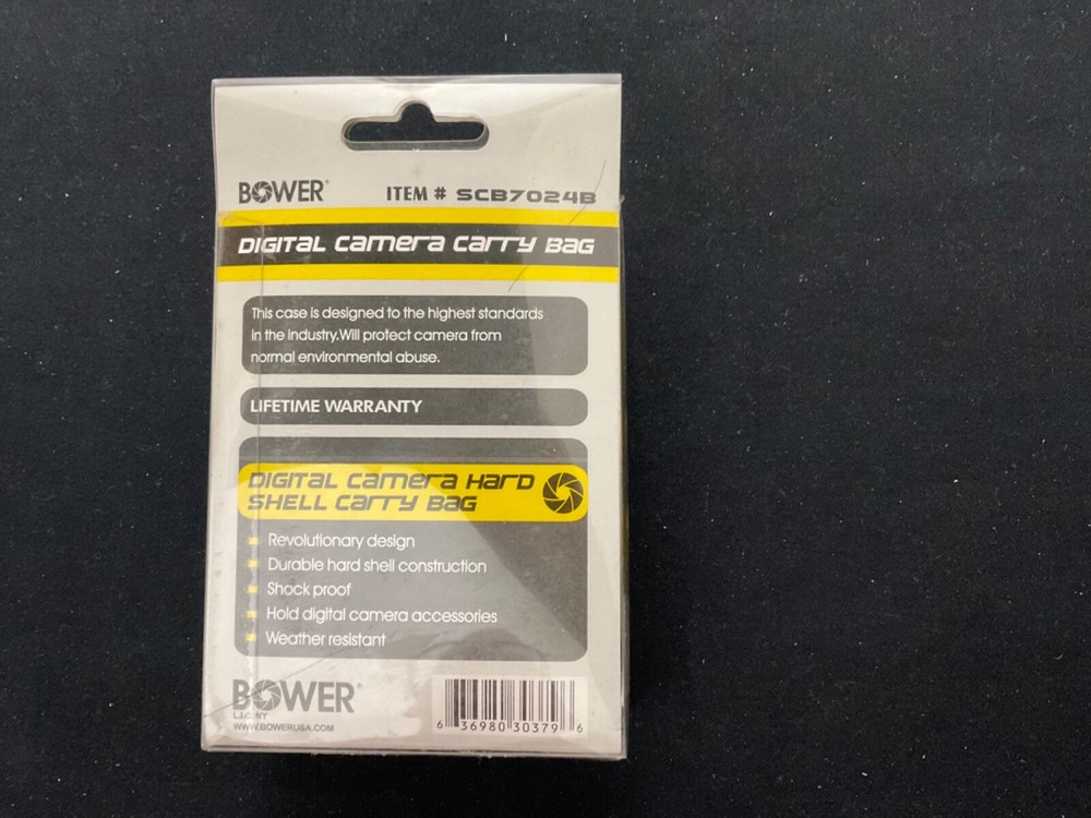 CAMERA CASE BOWER ITEM SCB7024B FOR A DIGITAL CAMERA