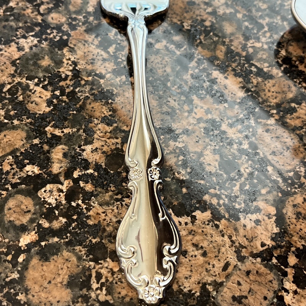 Oneida Adalyn NEW Stainless Glossy Silverware Flatware YOUR CHOICE