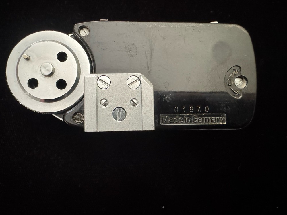 Leica-Meter MC light meter w/ box