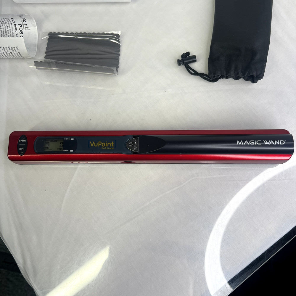 VuPoint Solutions Magic Wand Portable Handheld Scanner ST415R Red