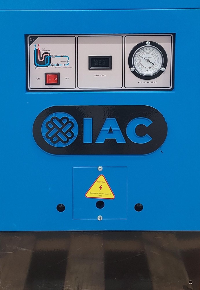 Air dryer