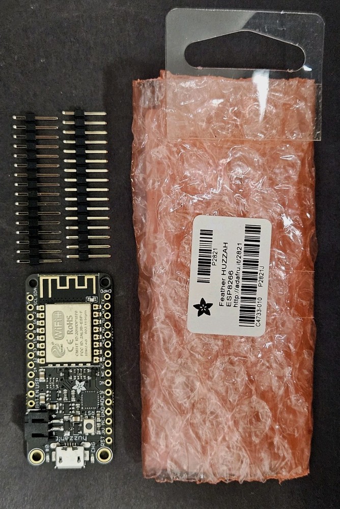 Adafruit Feather HUZZAH with ESP8266 With Headers