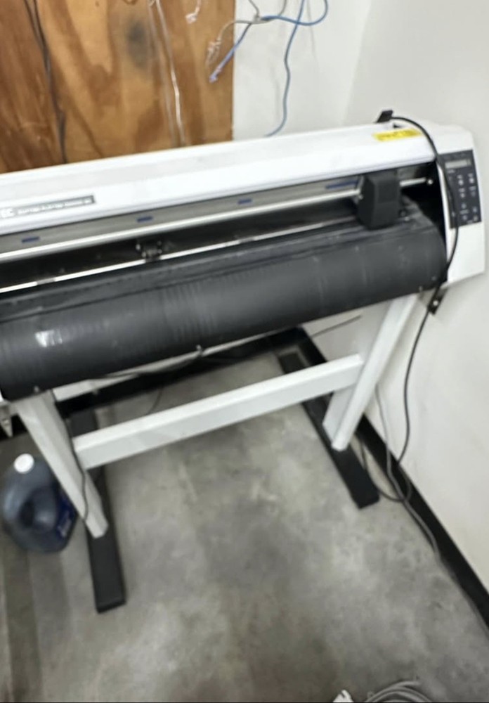 Graphtec CE5000-60 Vinyl Cutter with Stand 24”