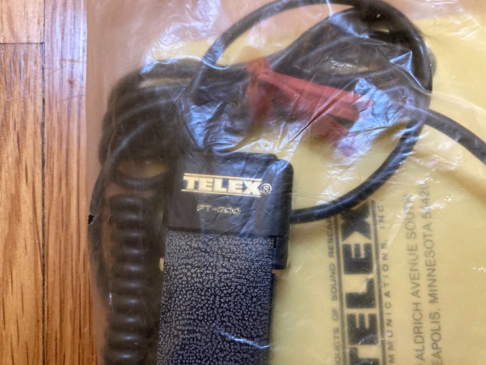 Telex E-951 Headset and NOS PT-200 Push To Talk Switch + Storage Bag