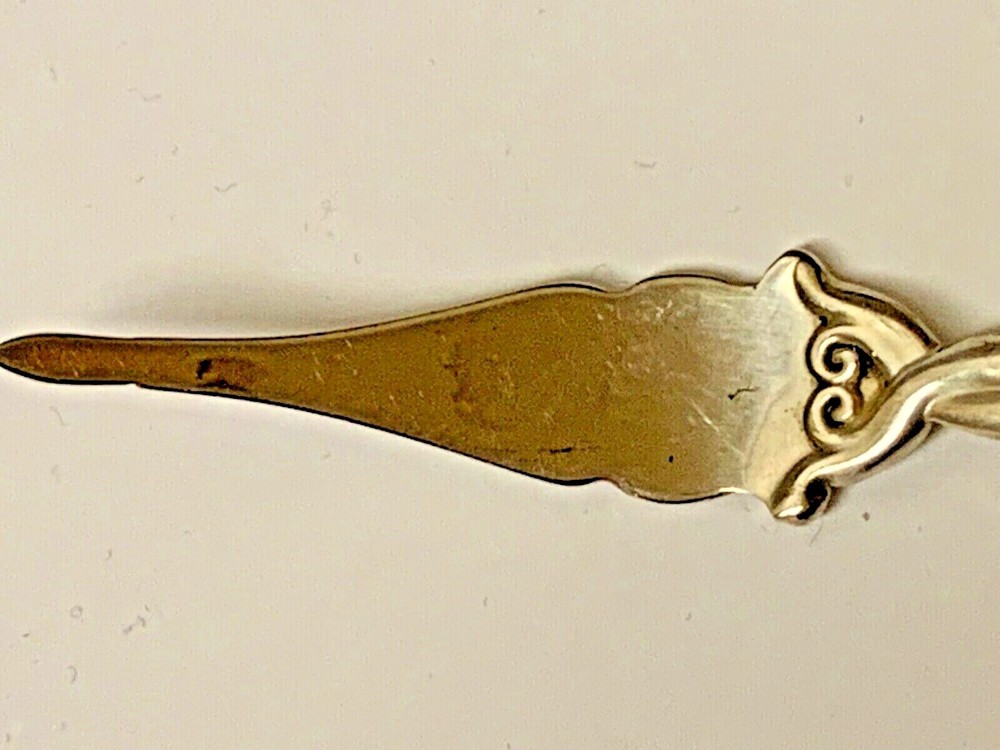 WALLACE STERLING BUTTER PICK