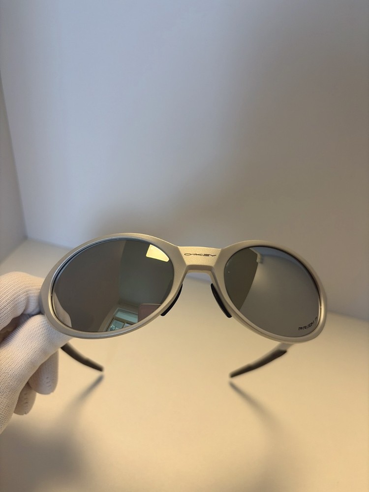 Oakley eye jacket redux sunglasses silver frames silver lens