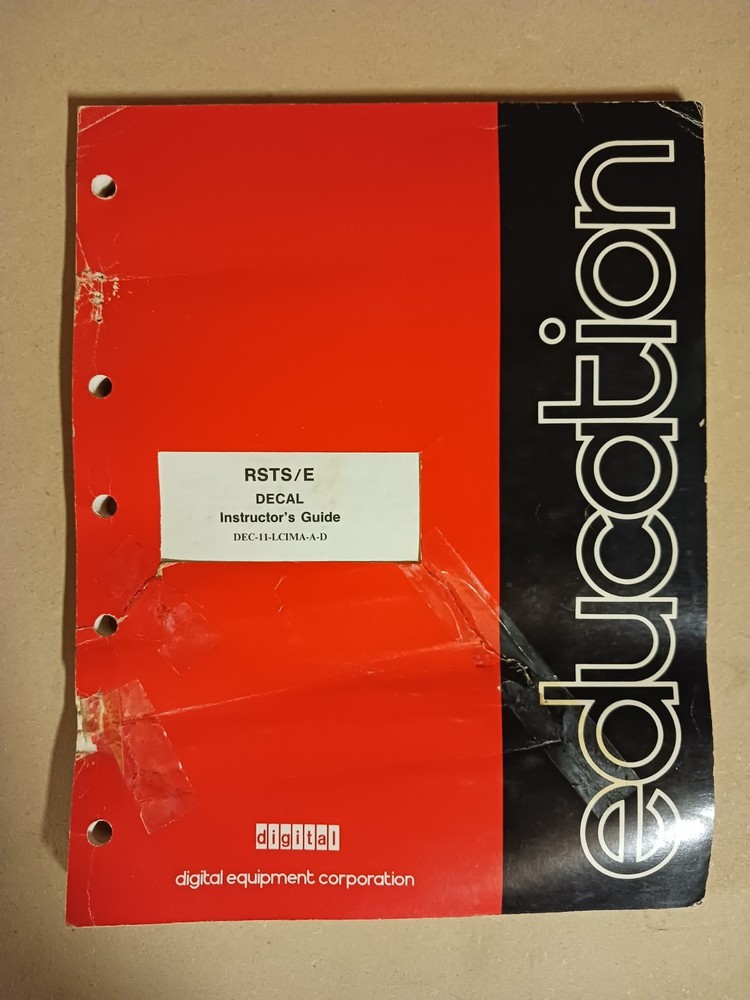 Digital Equipment Corporation (DEC) RSTS/E DECAL Instructor's Guide