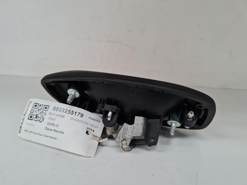 FIAT DOBLO MK2 2014 LEFT FRONT OUTER DOOR HANDLE VAN WHITE