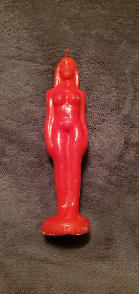 RED IMAGE WOMAN CANDLE