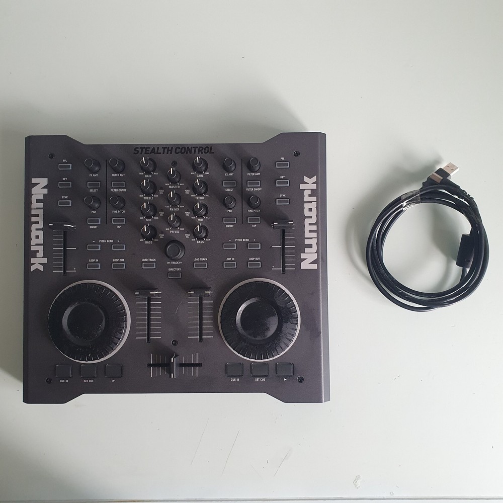 Numark Stealth Control - DJ Console - Audio 2 DJ Audio Card - Native Instrument