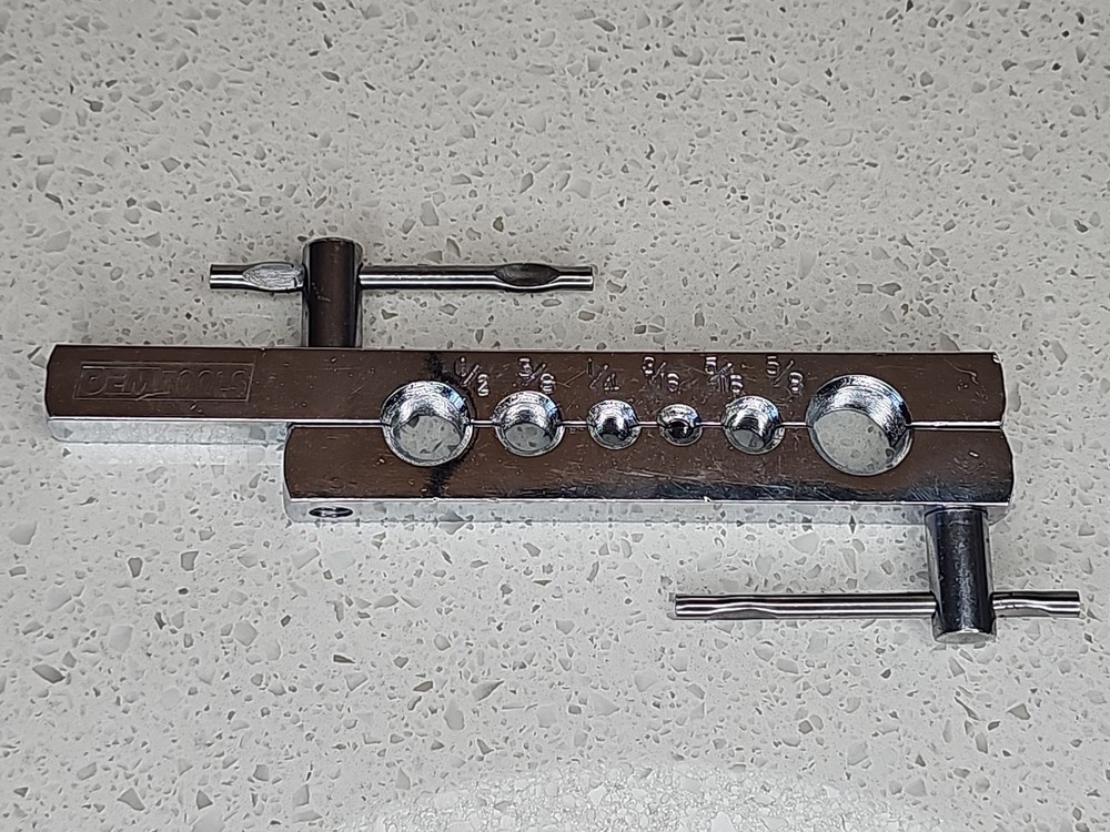 OEM Tools Thread Chaser 3/16" - 5/8"