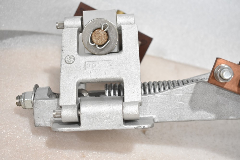 340-115-0004 CURRENT COLLECTOR, HEAVY DUTY ELECTRICAL SWITCH CONTACTOR E591 E606