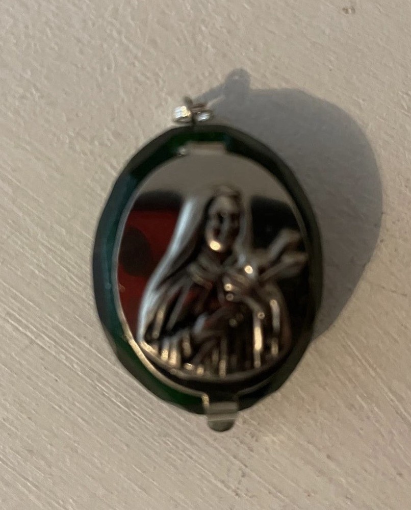 Locket with mini rosary - Saint Theresa