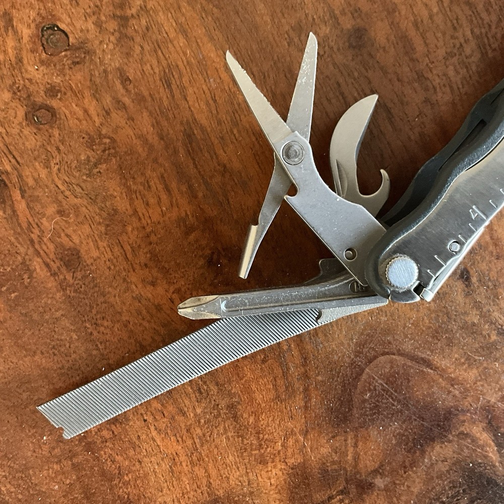 RETIRED Date Code 0707 (July 2007) Leatherman BLAST Multi-Tool w Nylon Sheath