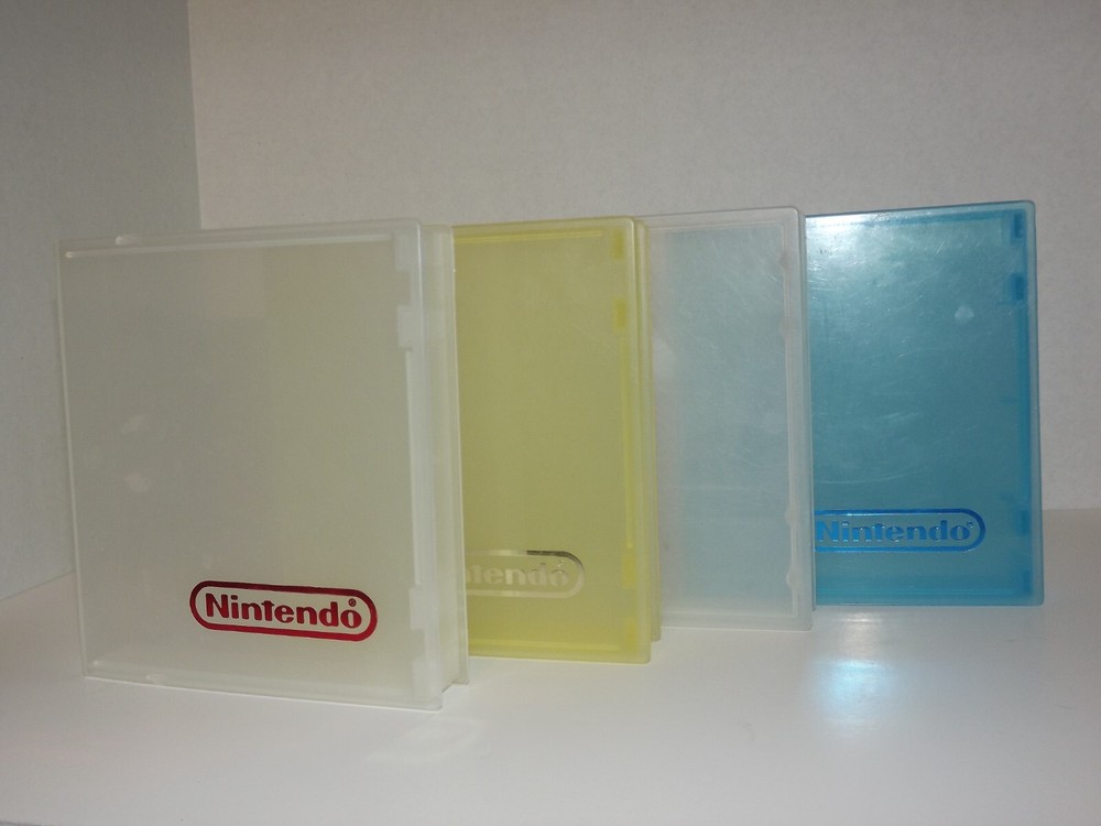 Nintendo NES Hard Plastic Clamshell Game Cart Storage Case Shell Cover