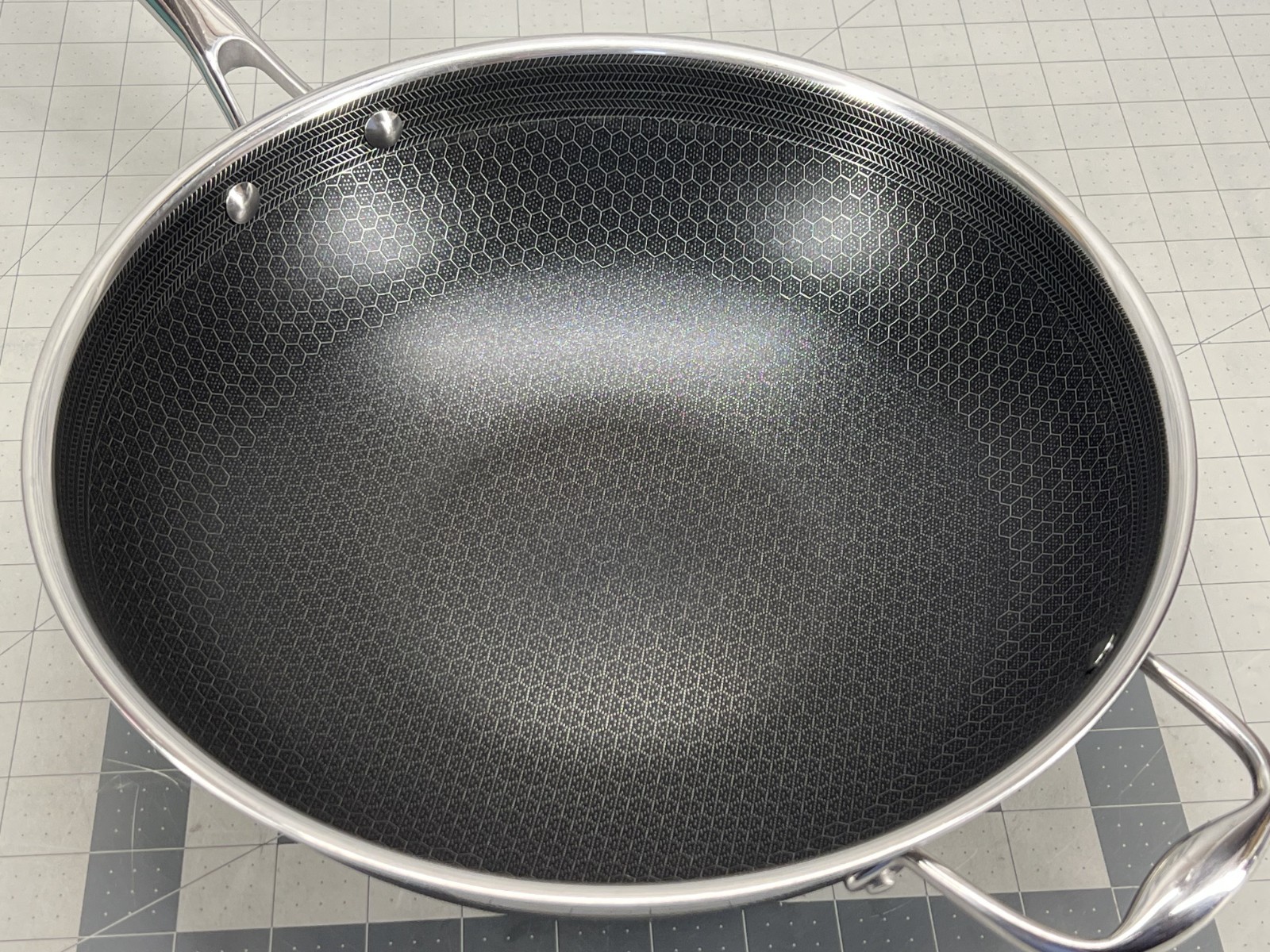 HexClad Hybrid Nonstick 12-Inch Wok Frying Pan (No Lid) - Used!