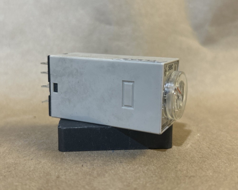 Omron H3Y-4 Timer Lot of 2 MIJ