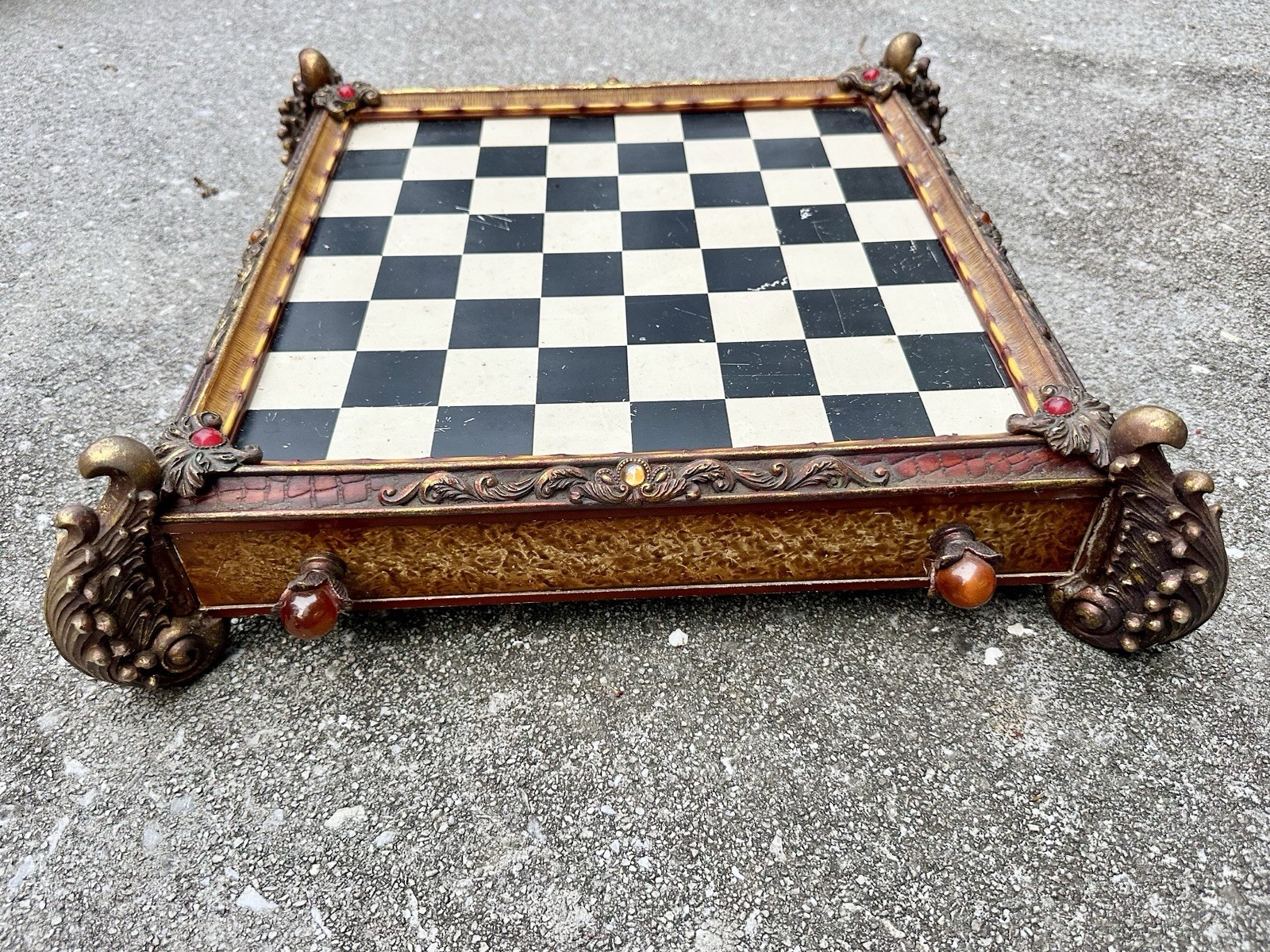 Oriental Accent Safari Wildlife Chess Set Hand Painted Resin Piece Storage Board