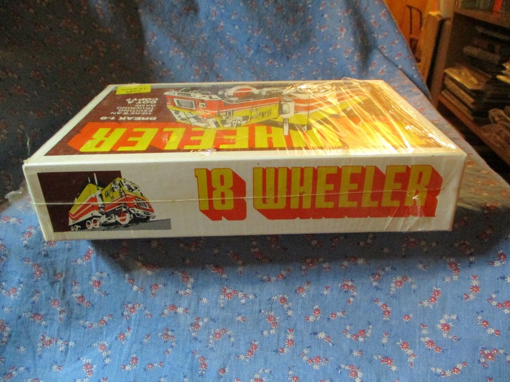 Unopened 1978 Thomas Newton 18 Wheeler Game