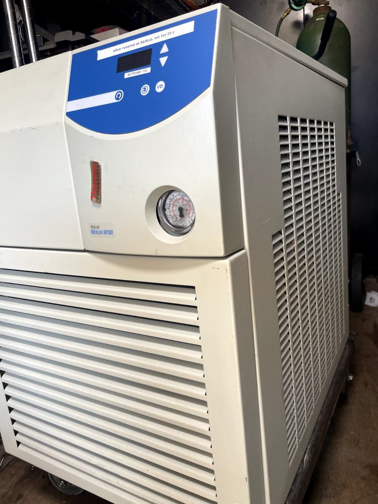 Thermo Neslab MERLIN SERIES M100