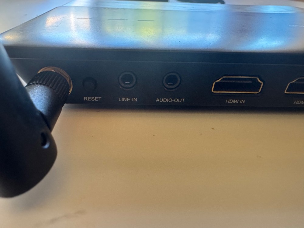 Vivitek NovoEnterprise Model NE3000 Wireless Presentation & Collaboration System